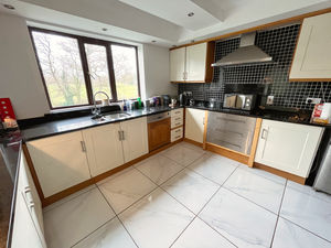 Photo 27- click for photo gallery